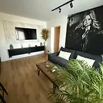 Apartamento The Urban Retreat Bucareste