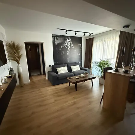 The Urban Retreat Apartment